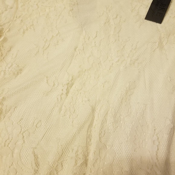 BKE Boutique Lace Blouse - Picture 2 of 2